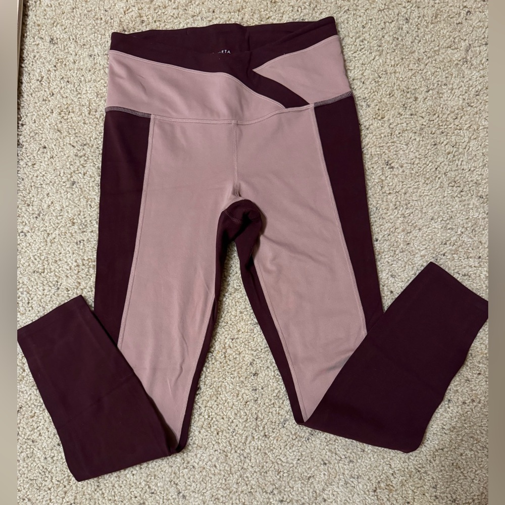 Athleta Chroma 7/8 leggings NWOT Size Small